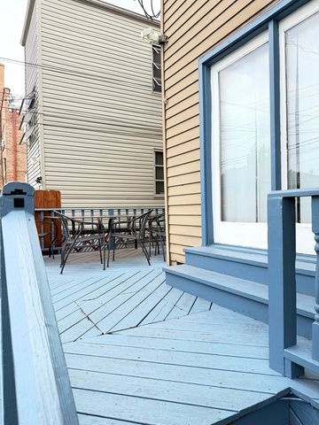 7732 W ADDISON Street 1, Chicago, IL 60634