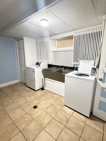 7732 W ADDISON Street 1, Chicago, IL 60634