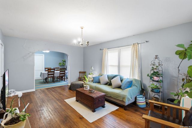 625 Hammond, San Antonio, TX 78210