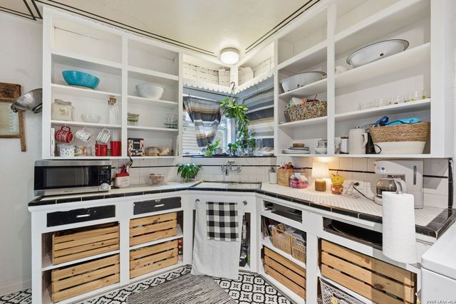 625 Hammond, San Antonio, TX 78210