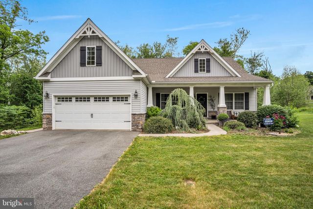 110 FREYS RD, Elizabethtown, PA 17022
