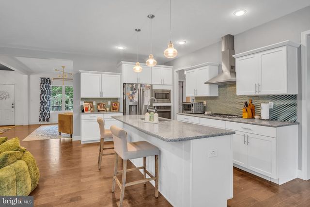 110 FREYS RD, Elizabethtown, PA 17022