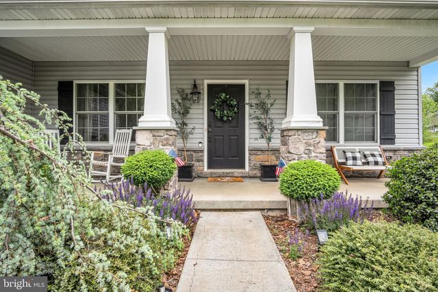 110 FREYS RD, Elizabethtown, PA 17022