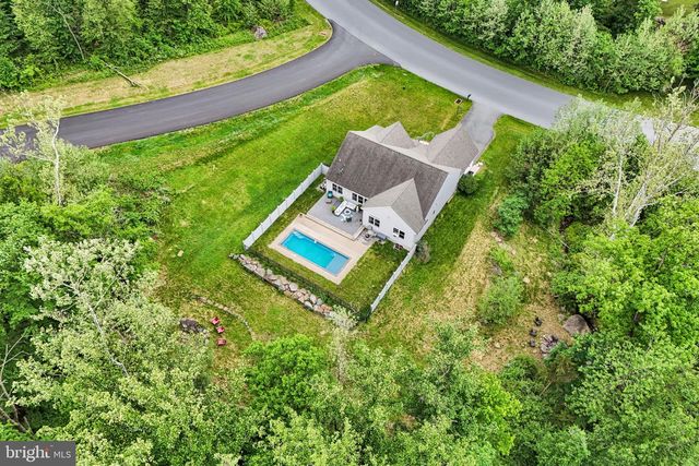 110 FREYS RD, Elizabethtown, PA 17022