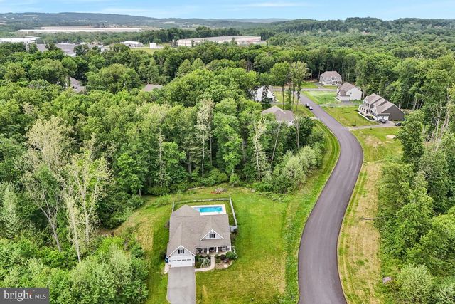 110 FREYS RD, Elizabethtown, PA 17022