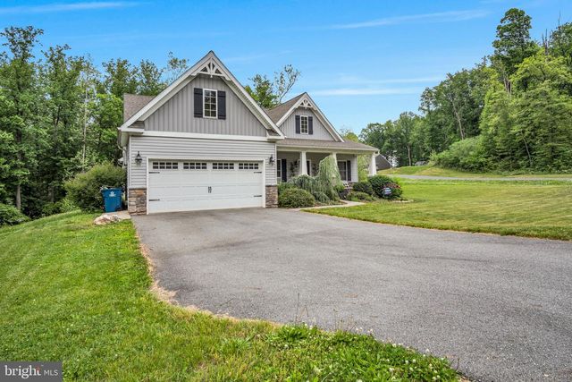 110 FREYS RD, Elizabethtown, PA 17022