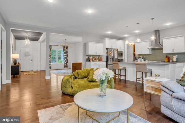 110 FREYS RD, Elizabethtown, PA 17022