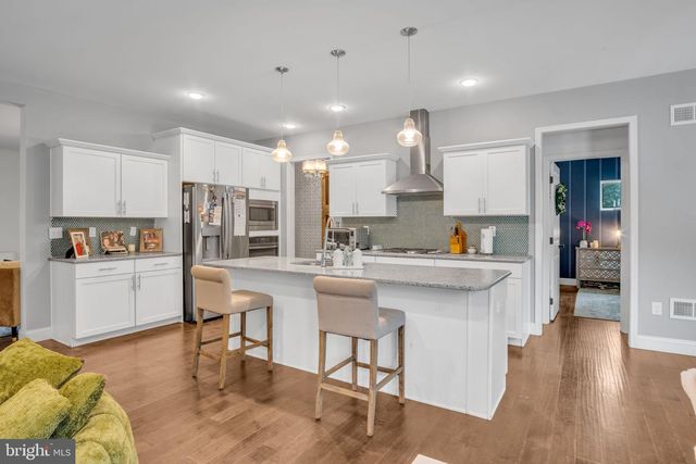110 FREYS RD, Elizabethtown, PA 17022