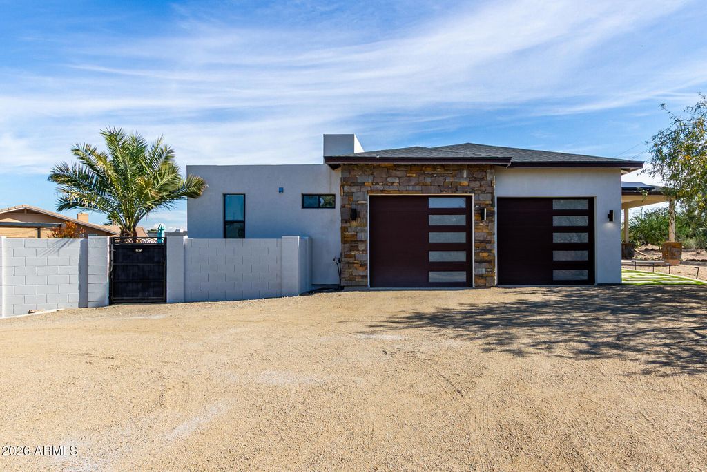 2311 N 58TH Street, Scottsdale, AZ 85257