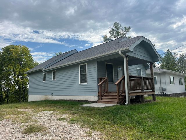 1121 HARMONY Street, Council Bluffs, IA 51503
