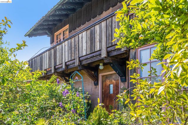 2501 ROSE WALK, Berkeley, CA 94708