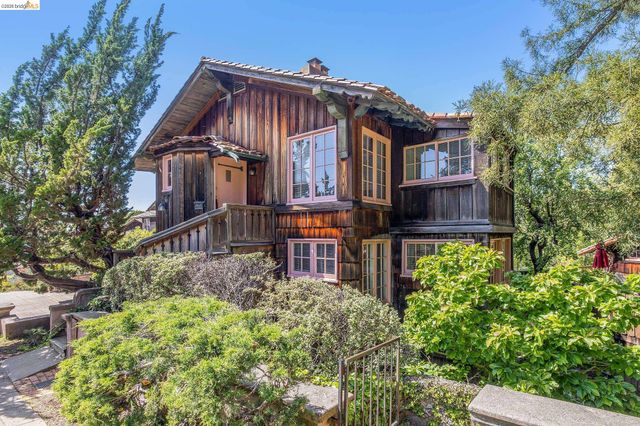 2501 ROSE WALK, Berkeley, CA 94708