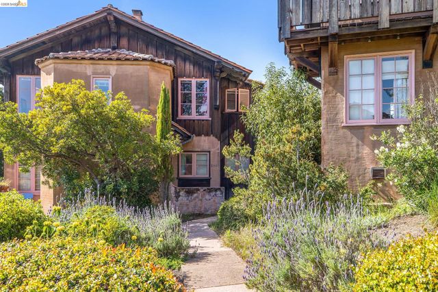 2501 ROSE WALK, Berkeley, CA 94708