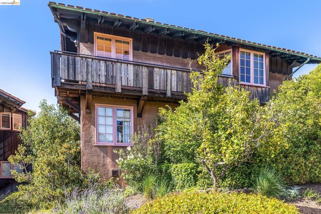 2501 ROSE WALK, Berkeley, CA 94708