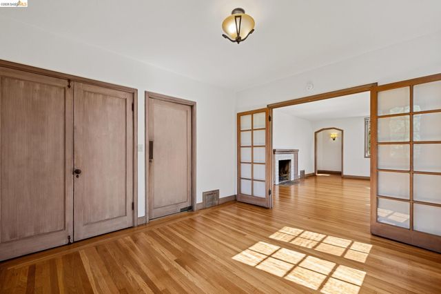 2501 ROSE WALK, Berkeley, CA 94708