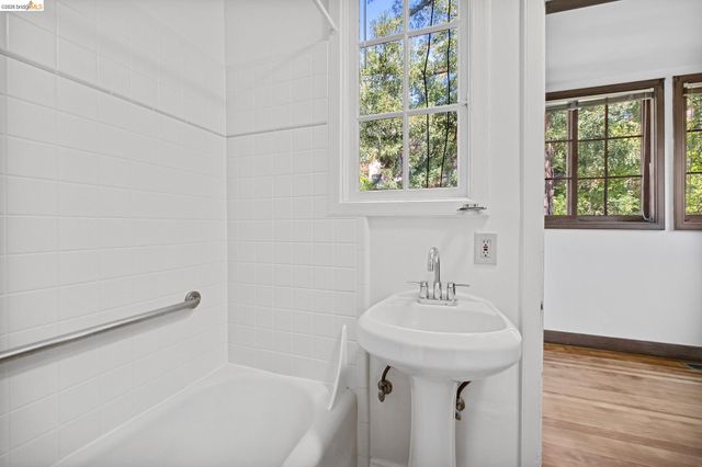 2501 ROSE WALK, Berkeley, CA 94708