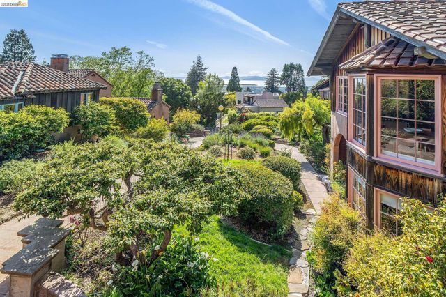 2501 ROSE WALK, Berkeley, CA 94708