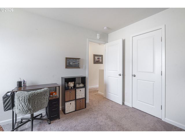 1940 Nw 23RD St, Mc Minnville, OR 97128