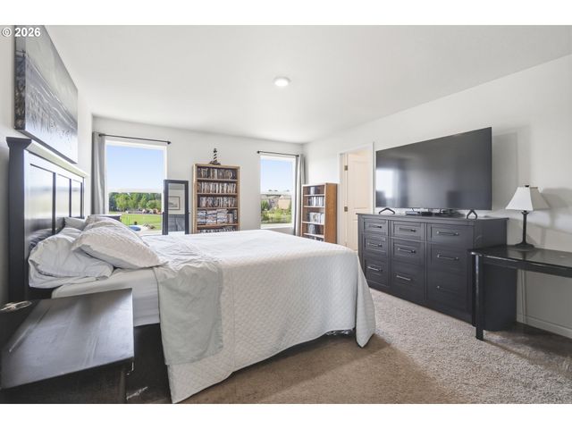 1940 Nw 23RD St, Mc Minnville, OR 97128