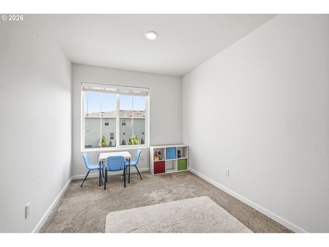1940 Nw 23RD St, Mc Minnville, OR 97128