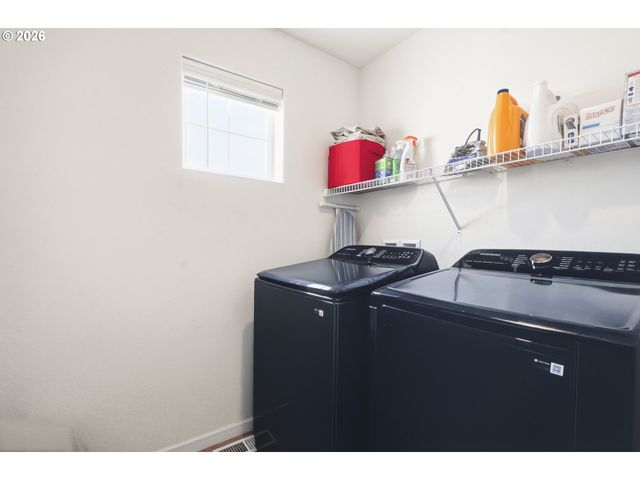 1940 Nw 23RD St, Mc Minnville, OR 97128