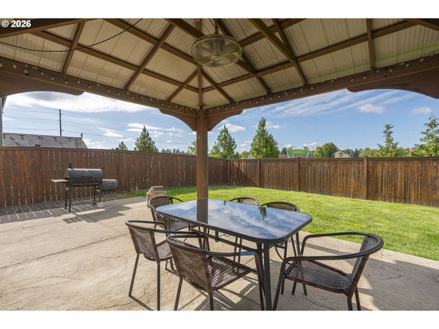 1940 Nw 23RD St, Mc Minnville, OR 97128
