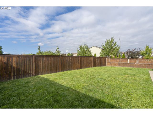1940 Nw 23RD St, Mc Minnville, OR 97128