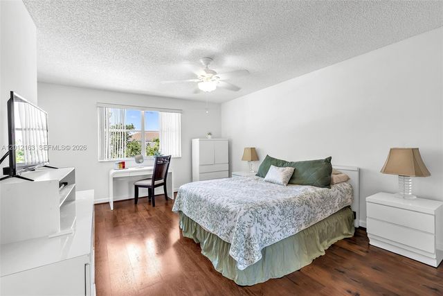 1910 NW 180th Way, Pembroke Pines, FL 33029