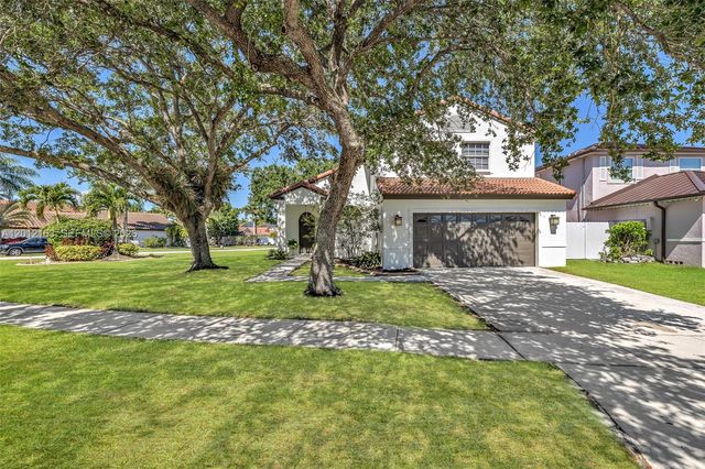 1910 NW 180th Way, Pembroke Pines, FL 33029