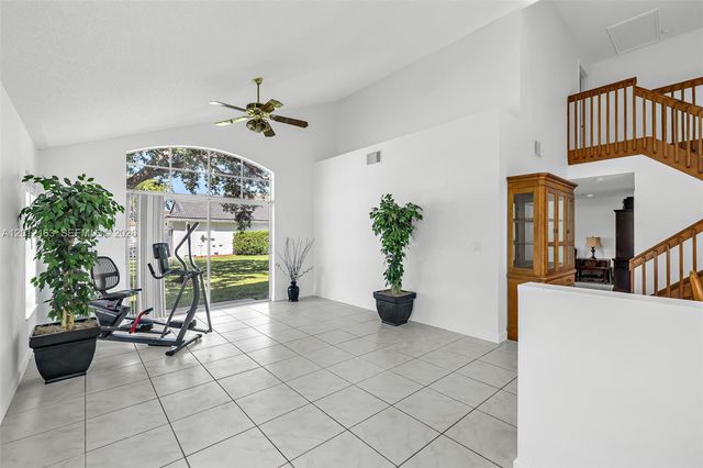 1910 NW 180th Way, Pembroke Pines, FL 33029