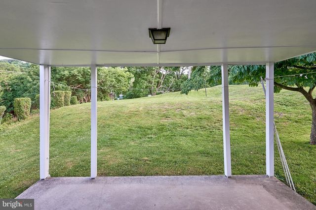 18 ARDMORE AVE, Reading, PA 19607