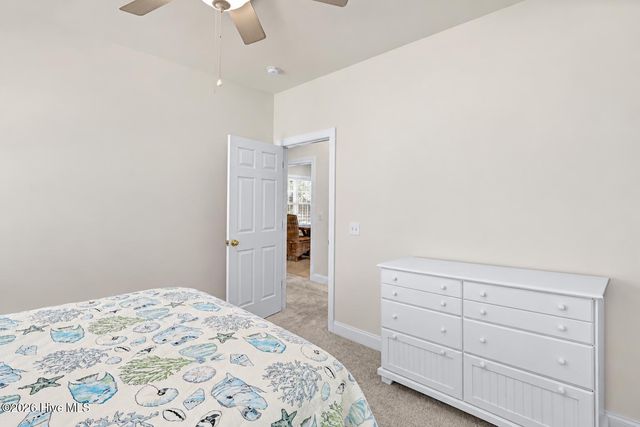302 Pecan Court, Hampstead, NC 28443