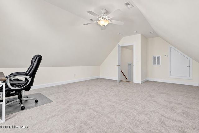 302 Pecan Court, Hampstead, NC 28443