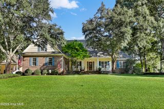 302 Pecan Court, Hampstead, NC 28443