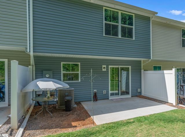 126 Fernside Court, Greenville, SC 29617