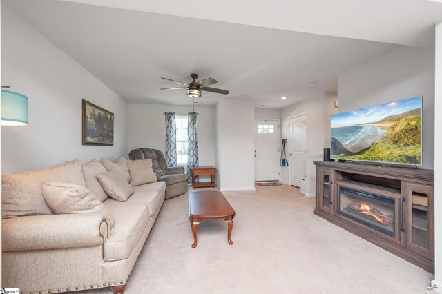 126 Fernside Court, Greenville, SC 29617