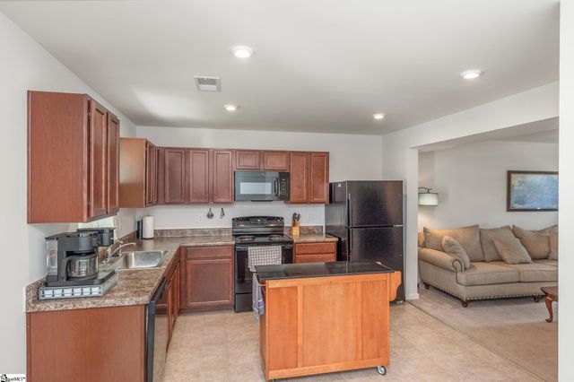 126 Fernside Court, Greenville, SC 29617