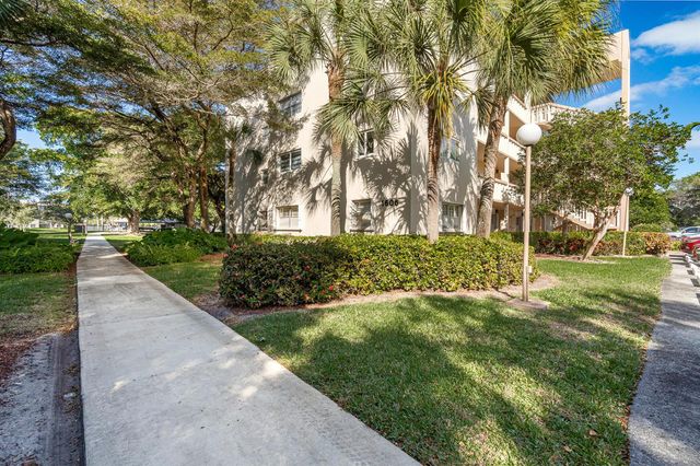 1606 Abaco Drive H2, Coconut Creek, FL 33066