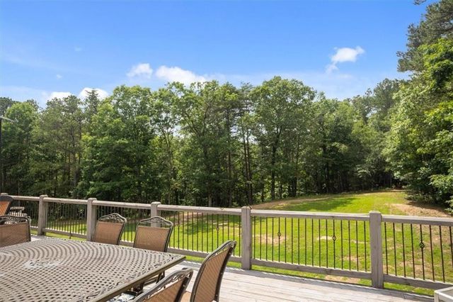 7945 Reinhardt College Parkway, Waleska, GA 30183