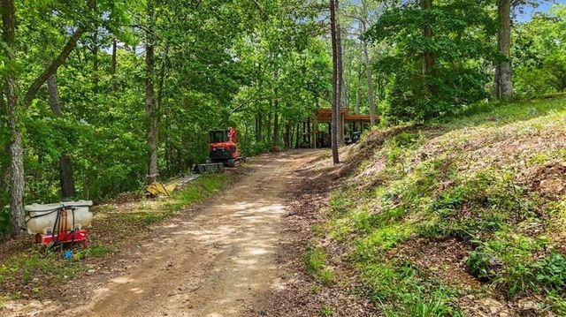 7945 Reinhardt College Parkway, Waleska, GA 30183