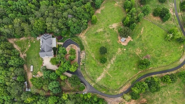 7945 Reinhardt College Parkway, Waleska, GA 30183