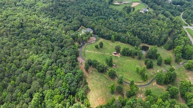 7945 Reinhardt College Parkway, Waleska, GA 30183