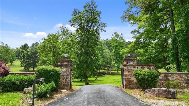 7945 Reinhardt College Parkway, Waleska, GA 30183
