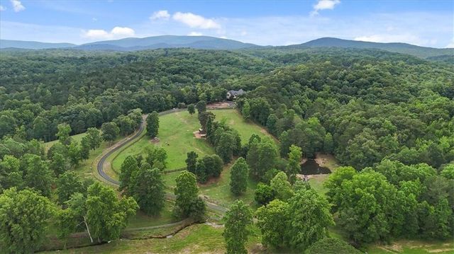 7945 Reinhardt College Parkway, Waleska, GA 30183