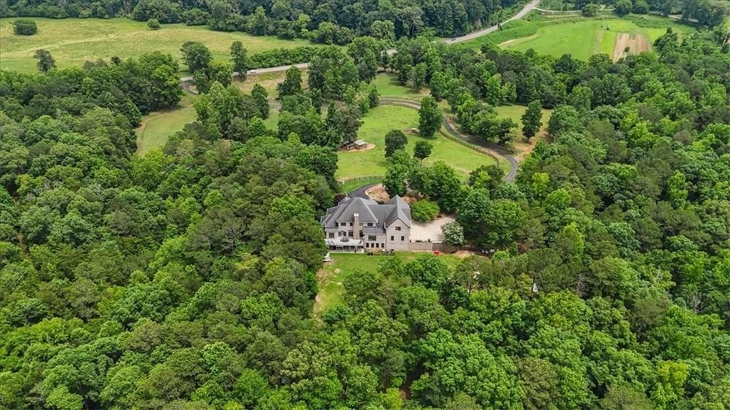7945 Reinhardt College Parkway, Waleska, GA 30183