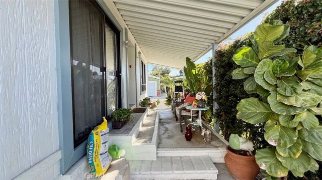 23301 Ridge Route 47, Laguna Hills, CA 92653