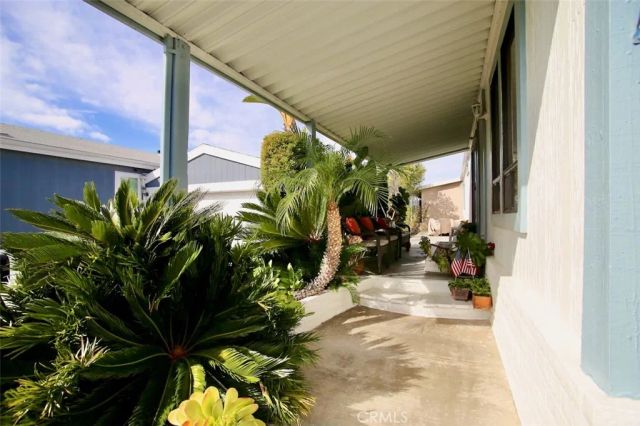 23301 Ridge Route 47, Laguna Hills, CA 92653
