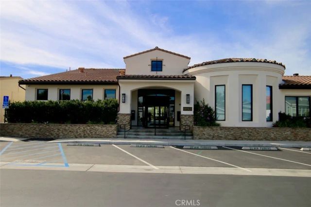 23301 Ridge Route 47, Laguna Hills, CA 92653