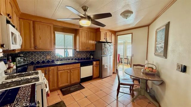 23301 Ridge Route 47, Laguna Hills, CA 92653