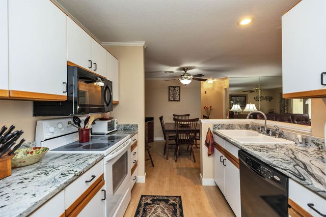 39 Windsor Ct Unit B, Keene, NH 03431